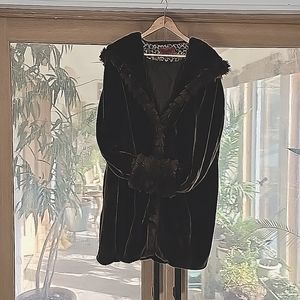 Excelled Women's  Size XL Faux Fur Coat